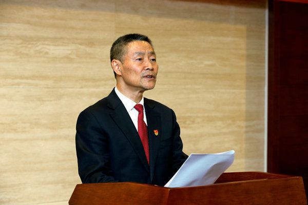 亚投娱乐集团一届一次全委会选举出新一届辅导集体 斯泽夫当选亚投娱乐党委书记