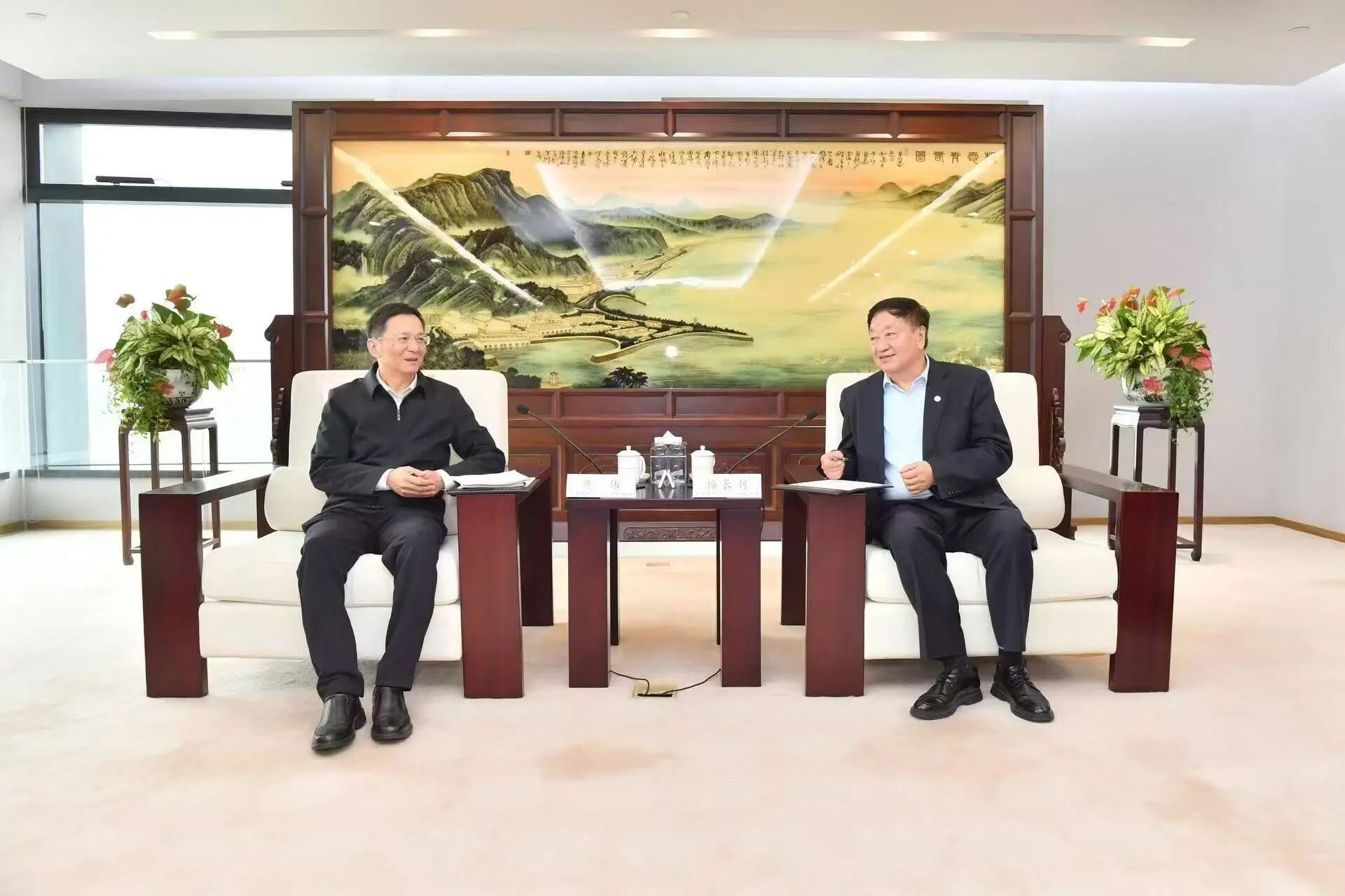 991A3F61AECFA5D3F7084CD307B_9E89DE6C_390AE